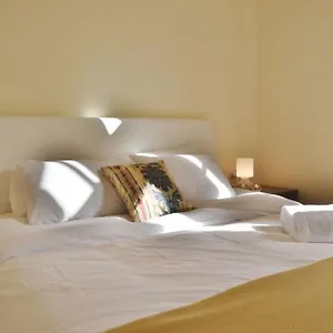 https://vallettastay-lucky-star-one-bedroom-apartment-301.hotelssaintjulians.com